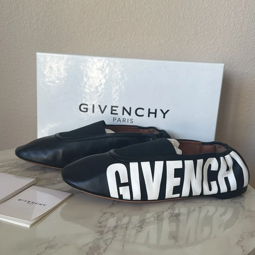 Givenchy Paris Rivington Flats - Picture 9 of 16